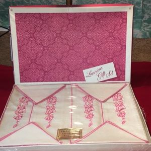 Vintage 8 pc Matt Set
